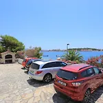 شقة Brodarica 15270b شيبينيك