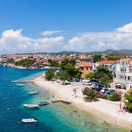 Brodarica 15270b Apartmán *