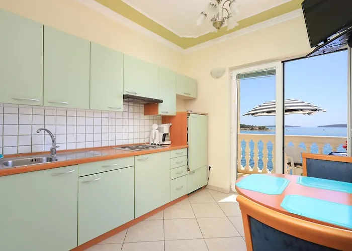 Brodarica 15270b Apartman *