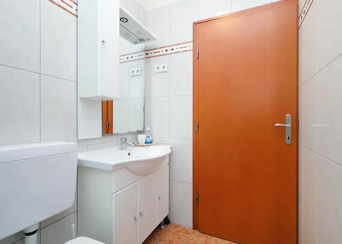 Apartman Brodarica 15270b